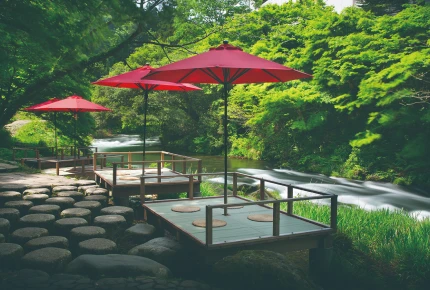 Kakusenkei Kawadoko (Riverbed Platform)
