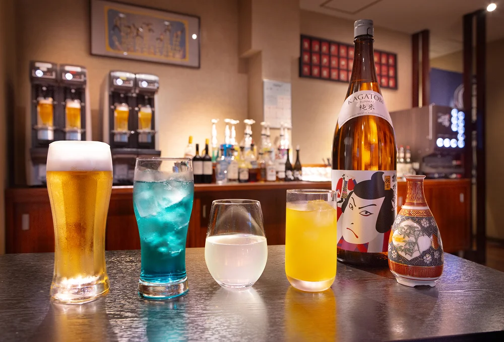 写真：アルコール、ソフトドリンク